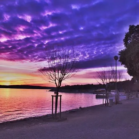 Cozy Near The Sea Novi Vinodolski