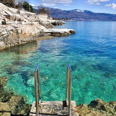 Lägenhet Cozy Near The Sea *